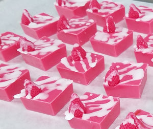 Strawberry & Cream Candle Tarts